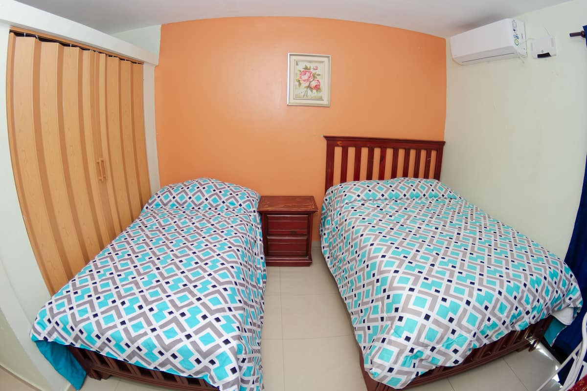 Tripla Standard | Una cassaforte in camera, Wi-Fi gratuito