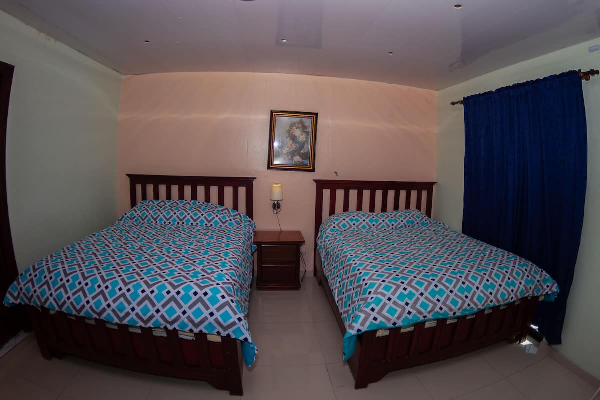 Doppia Standard, 2 letti matrimoniali | Una cassaforte in camera, Wi-Fi gratuito