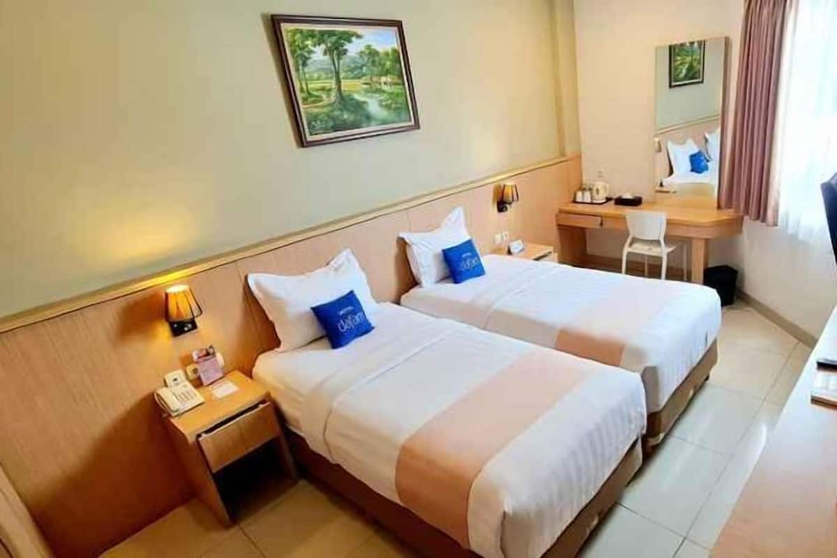 Minibar, in-room safe, laptop workspace, soundproofing