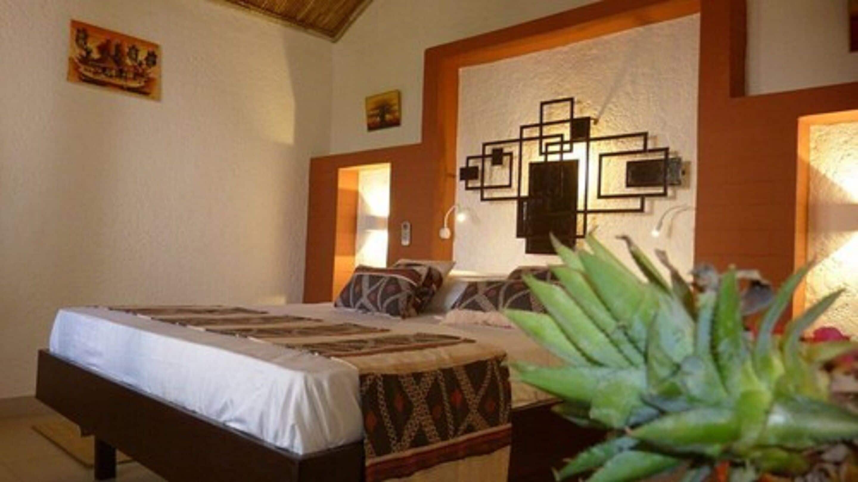 Triple Room | Desk, blackout drapes, free WiFi, bed sheets