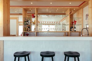 Bar (en la propiedad)