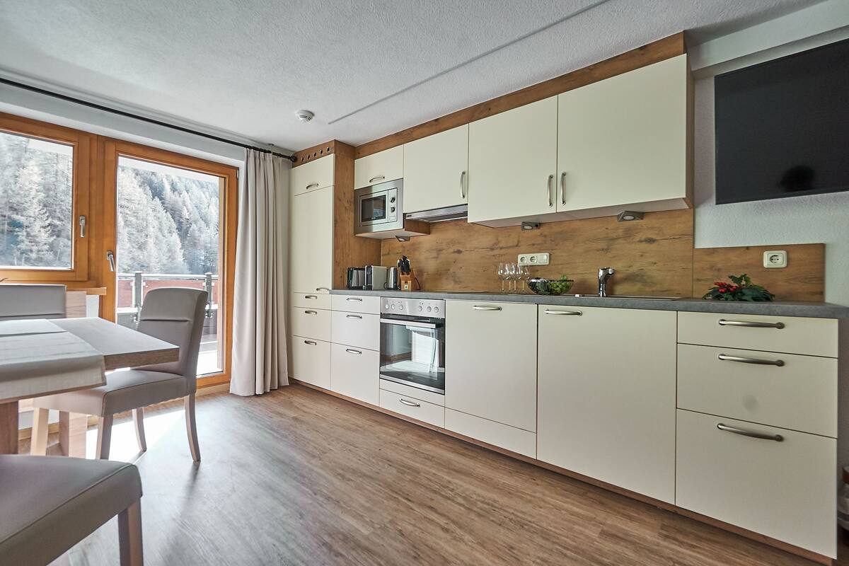 apartment, 1 bedroom, terrace, mountain view | private kitchen