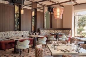5 restauranter: frokost, lunsj og middag serveres