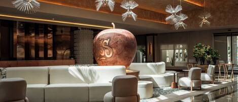 Sala de estar en el lobby