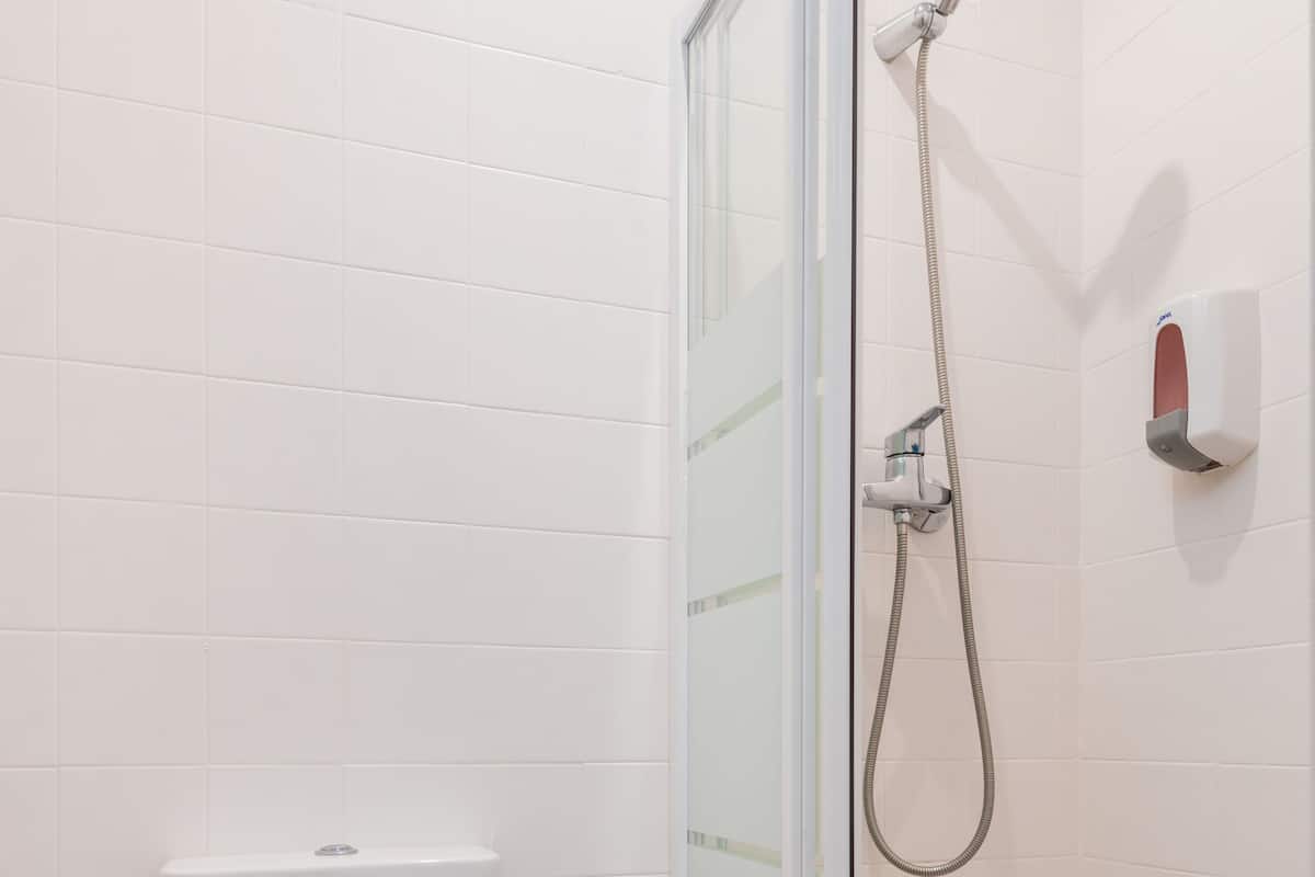 Single Room, 1 Single Bed | Bathroom shower