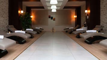 Sauna, hot tub, steam room, Turkish bath, body treatments, aromatherapy