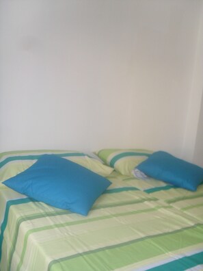 Double Room Single Use - Gogol'Ostello & Caftè Letterario - Hostel (Milan)