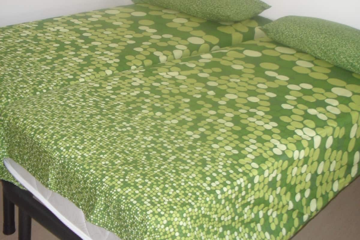 Habitación con 2 camas individuales | 1 dormitorio, ropa de cama de alta calidad, caja fuerte