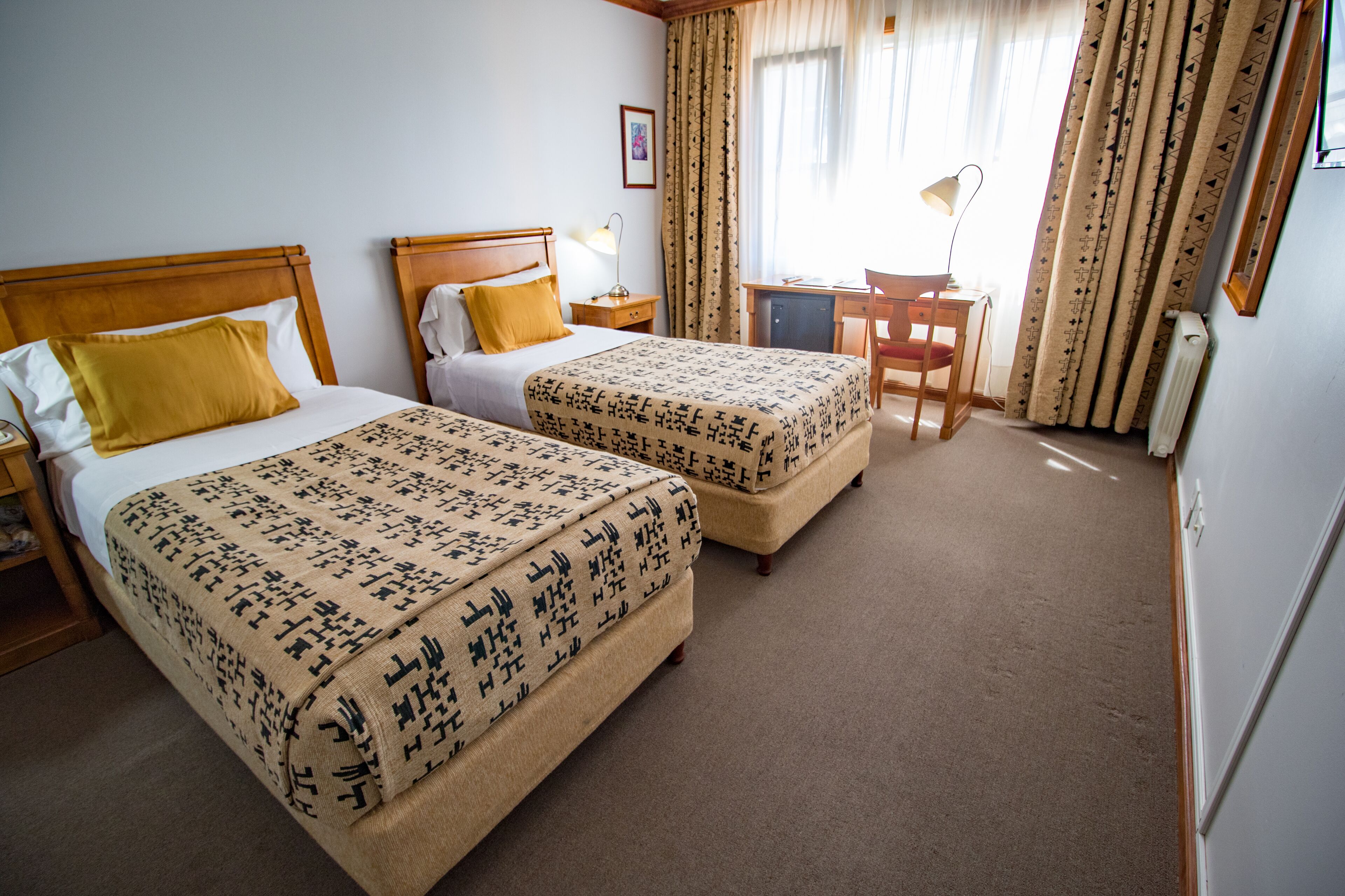 standard double room, 1 double or 2 single beds | minibar, in-room safe, desk, free cots/infant beds