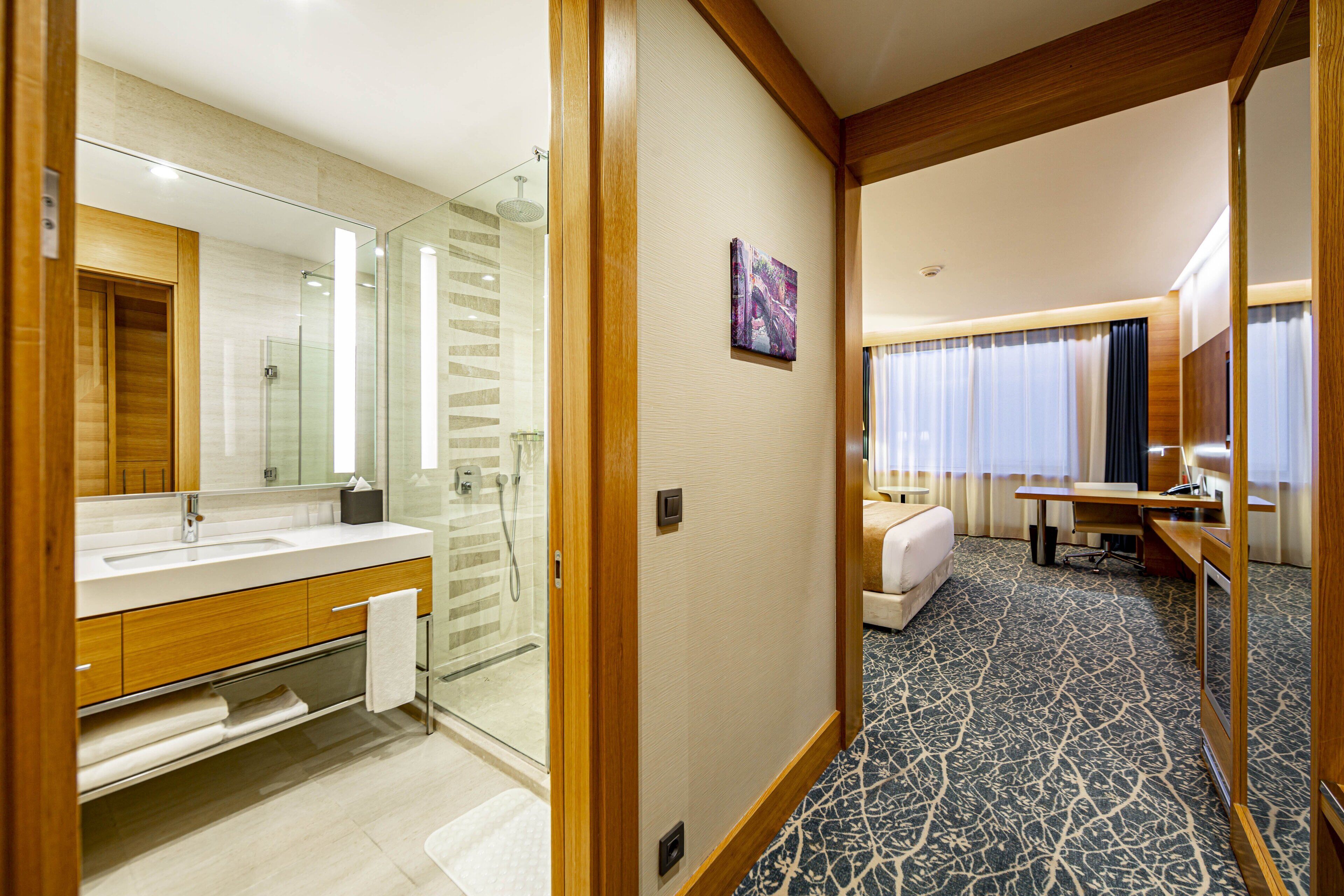 minibar, in-room safe, desk, soundproofing