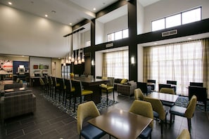 Reception - Hampton Inn & Suites Dallas/Ft. Worth Airport South (Fort Worth)