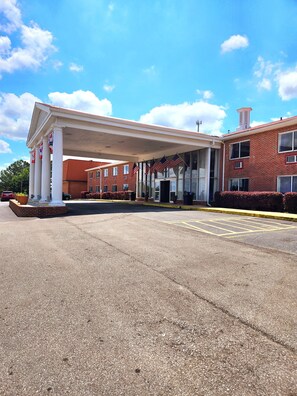 Exterior - Americas Best Value Inn & Suites Phenix City (Phenix City)
