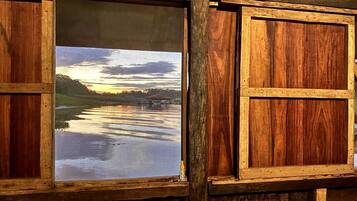 Suite, Balcony, Lake View (Flotante) | Lake view