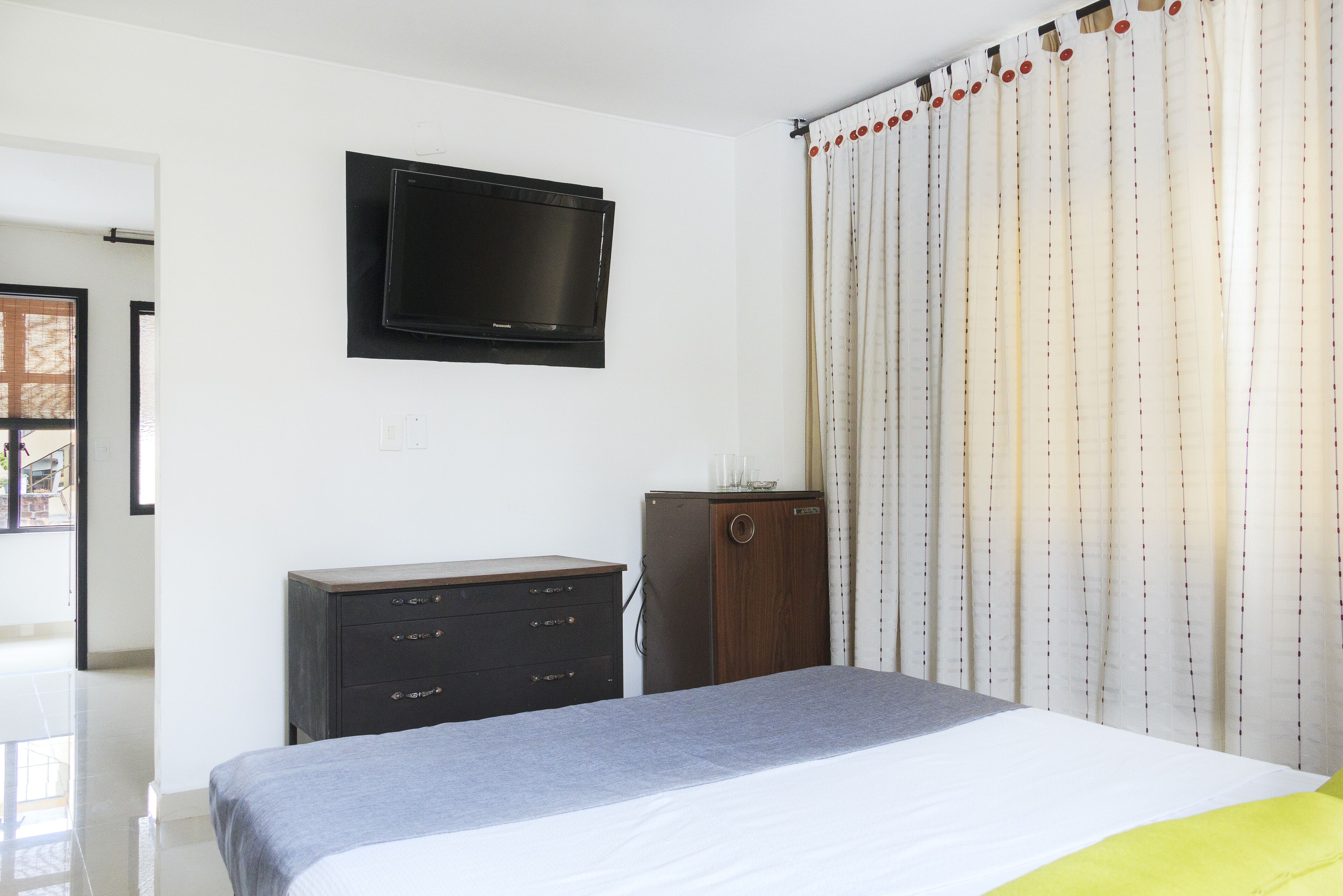 standard double room | free wifi, bed sheets