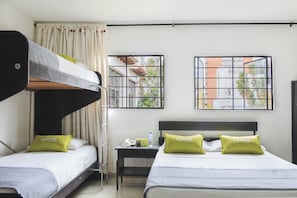 Standard Quadruple Room | Free WiFi, bed sheets