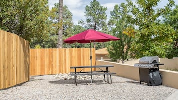 Grill-/Picknickplatz