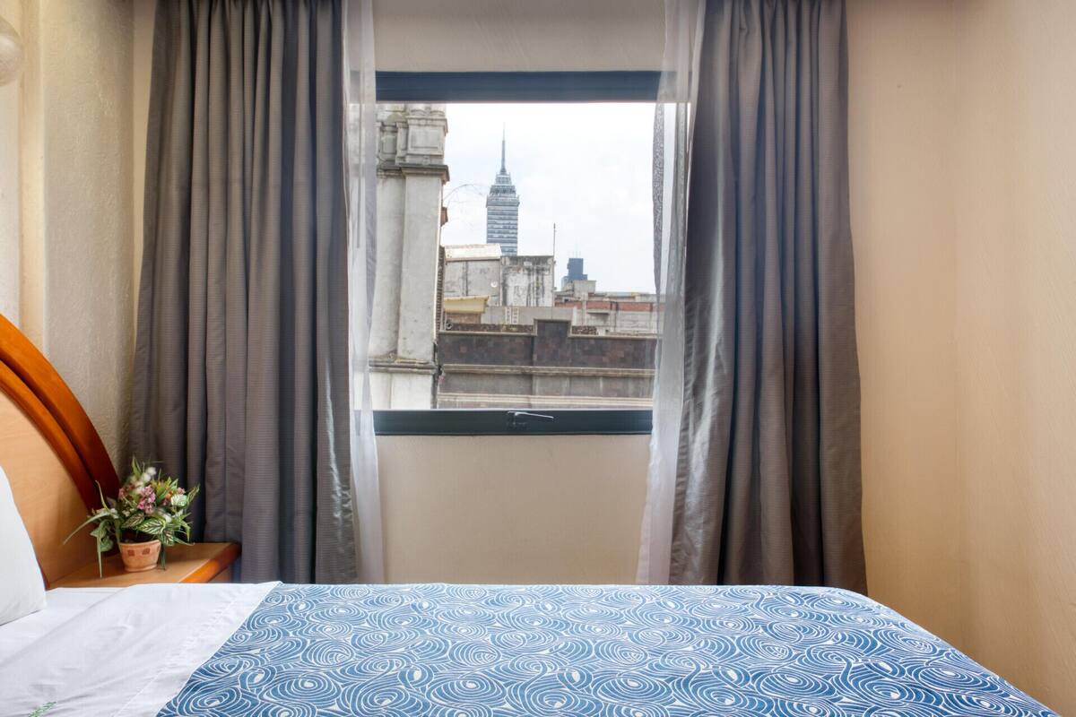 In-room safe, free WiFi