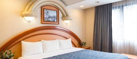 In-room safe, free WiFi