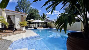 Piscine extérieure