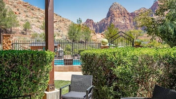 Double Queen Terrace | Frette Italian sheets, premium bedding, down comforters, pillowtop beds