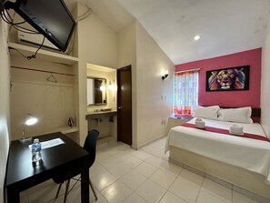 Standard Room, 1 Queen Bed, Air conditioning | 1 bedroom, down comforters, blackout drapes, free WiFi