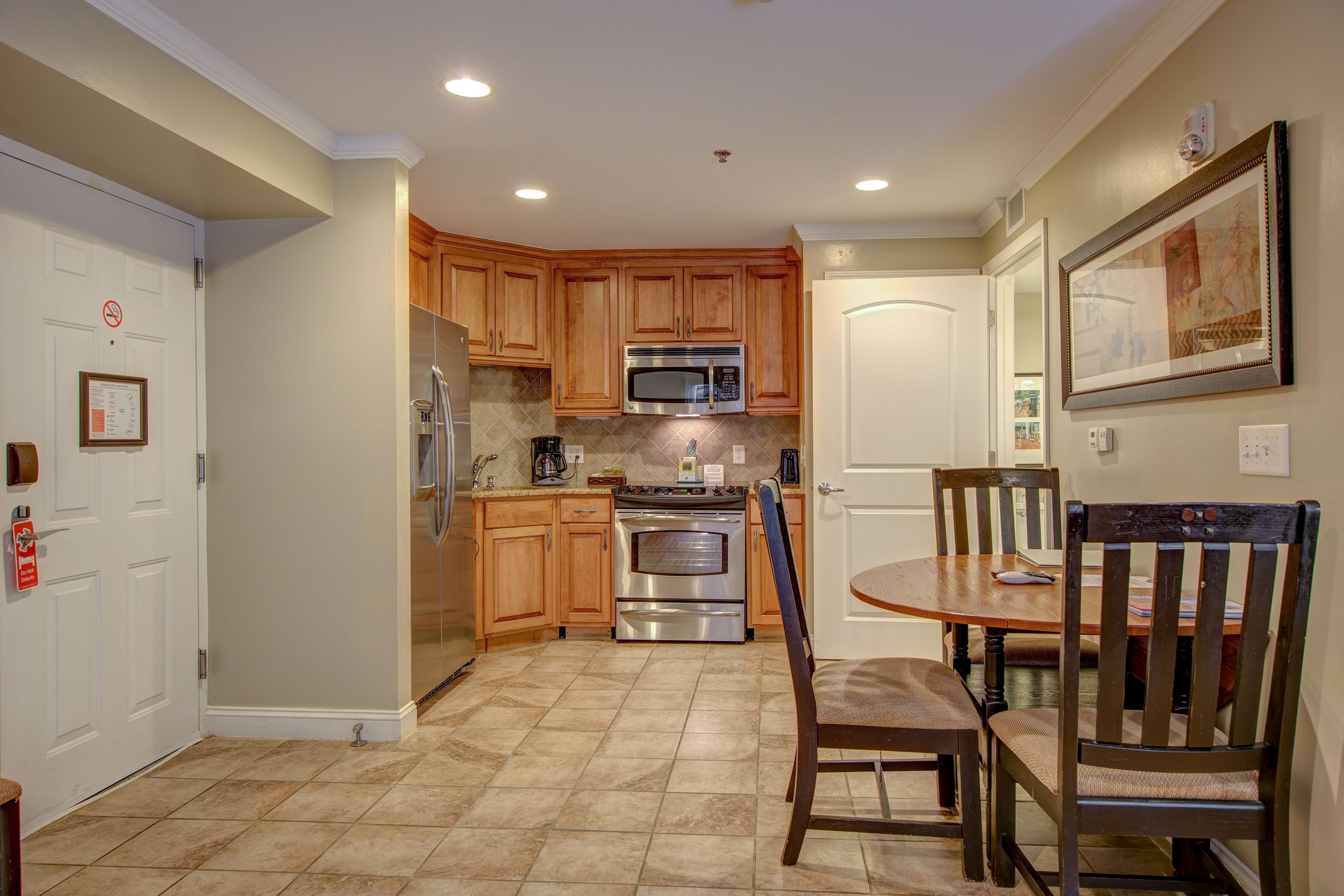 studio, 1 bedroom | private kitchenette | coffee/tea maker