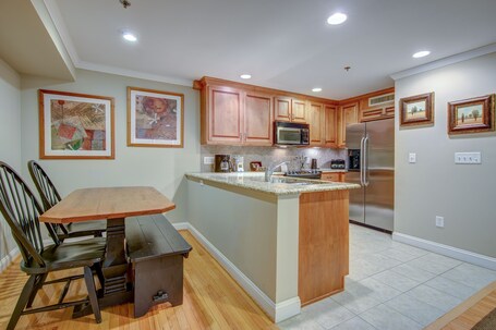 The Residences at Biltmore - Image 44