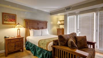 Studio, 1 Queen Bed with Sofa bed