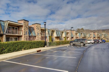 The Residences at Biltmore - Image 33
