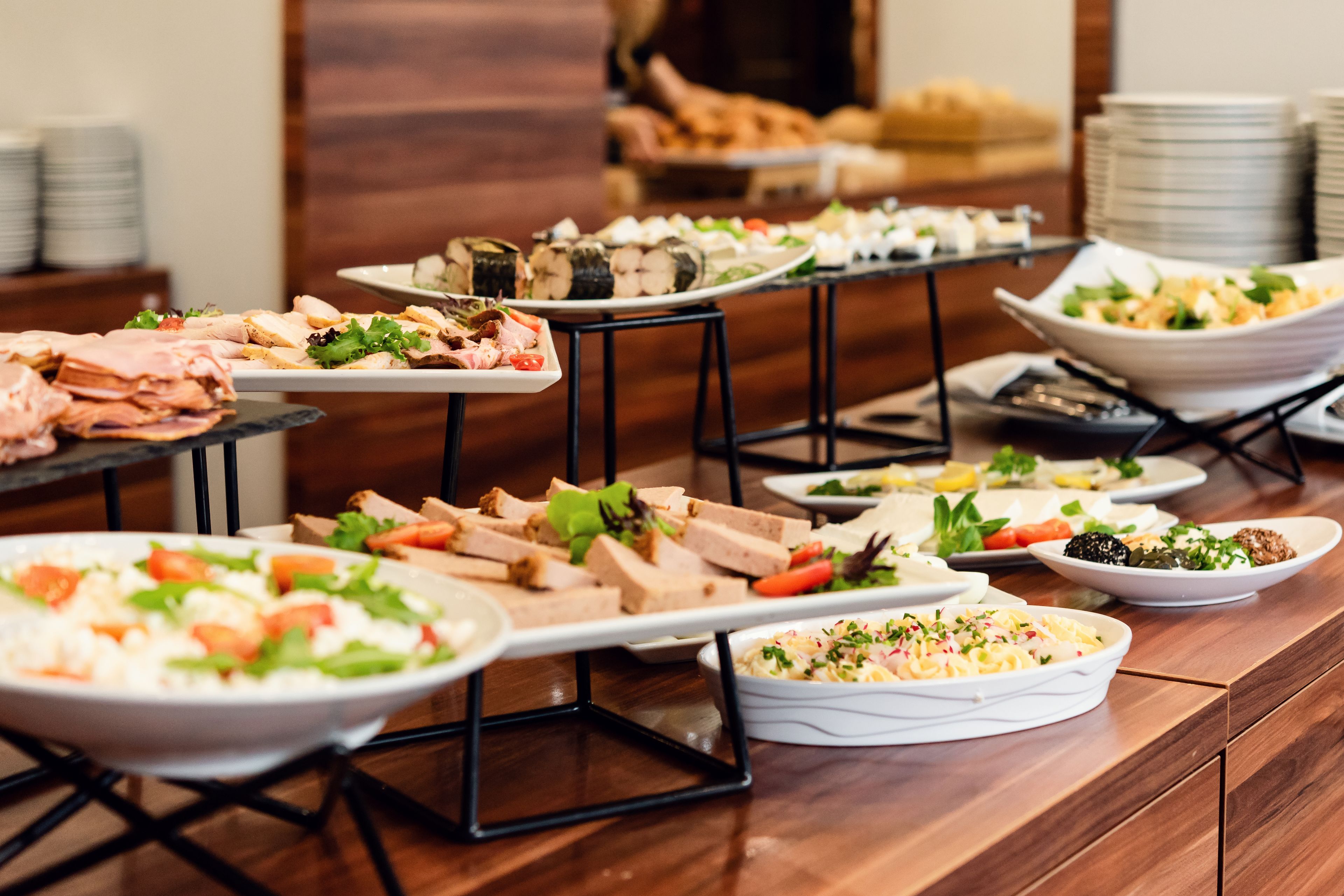 Café da manhã com buffet diário (PLN 75 por pessoa) 