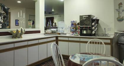 Lighthouse Inn