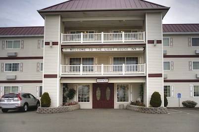 Lighthouse Inn