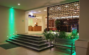 Exterior - Holiday Inn Huatulco by IHG (Santa María Huatulco)