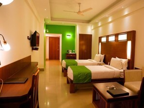 Room - Inderlok Hotel (Dehradun)