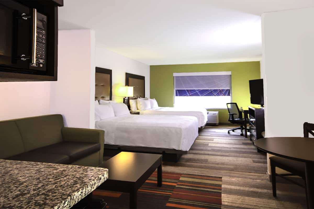 1 bedroom, premium bedding, in-room safe, desk