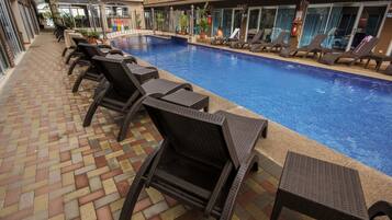 Outdoor pool, pool loungers