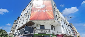 Hotel O Indah