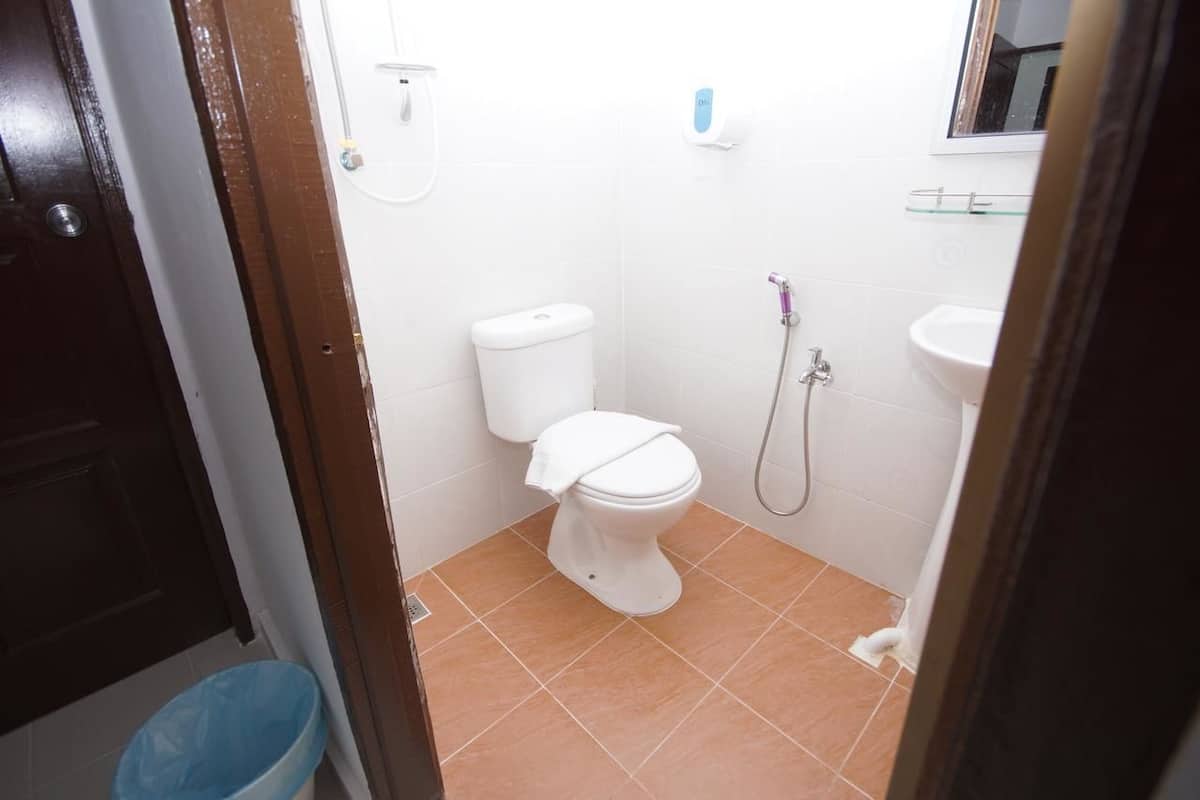 Chalet (River Chalet) | Bathroom