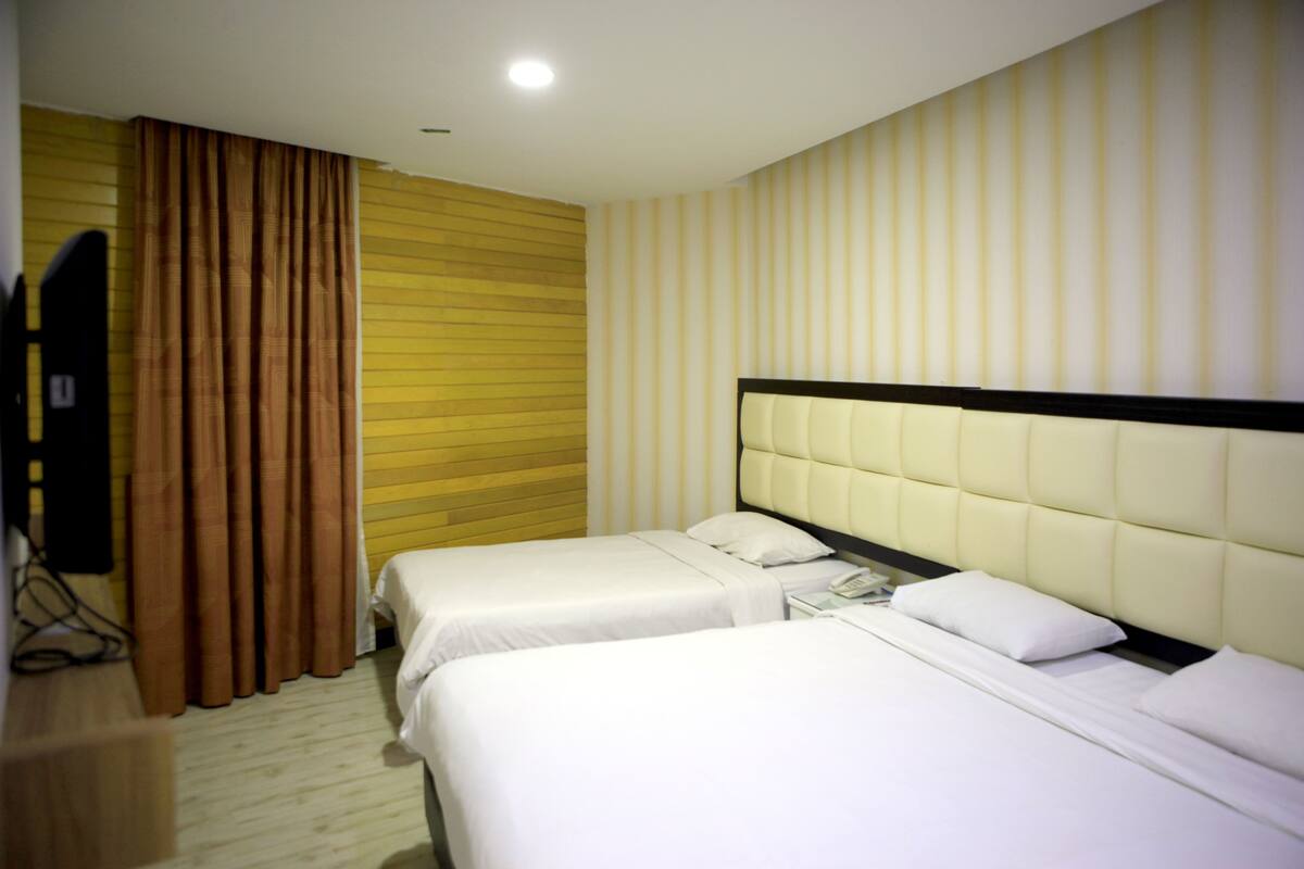 Basic Triple Room