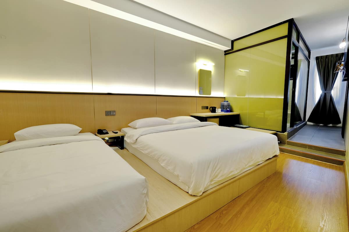 Premium Triple Room