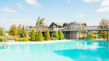 Seasonal outdoor pool