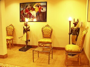 Sala de estar en el lobby
