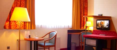 15-inch flat-screen TV with digital channels, TV