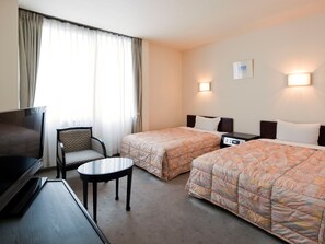 Twin Room, Smoking (2 semidouble beds)