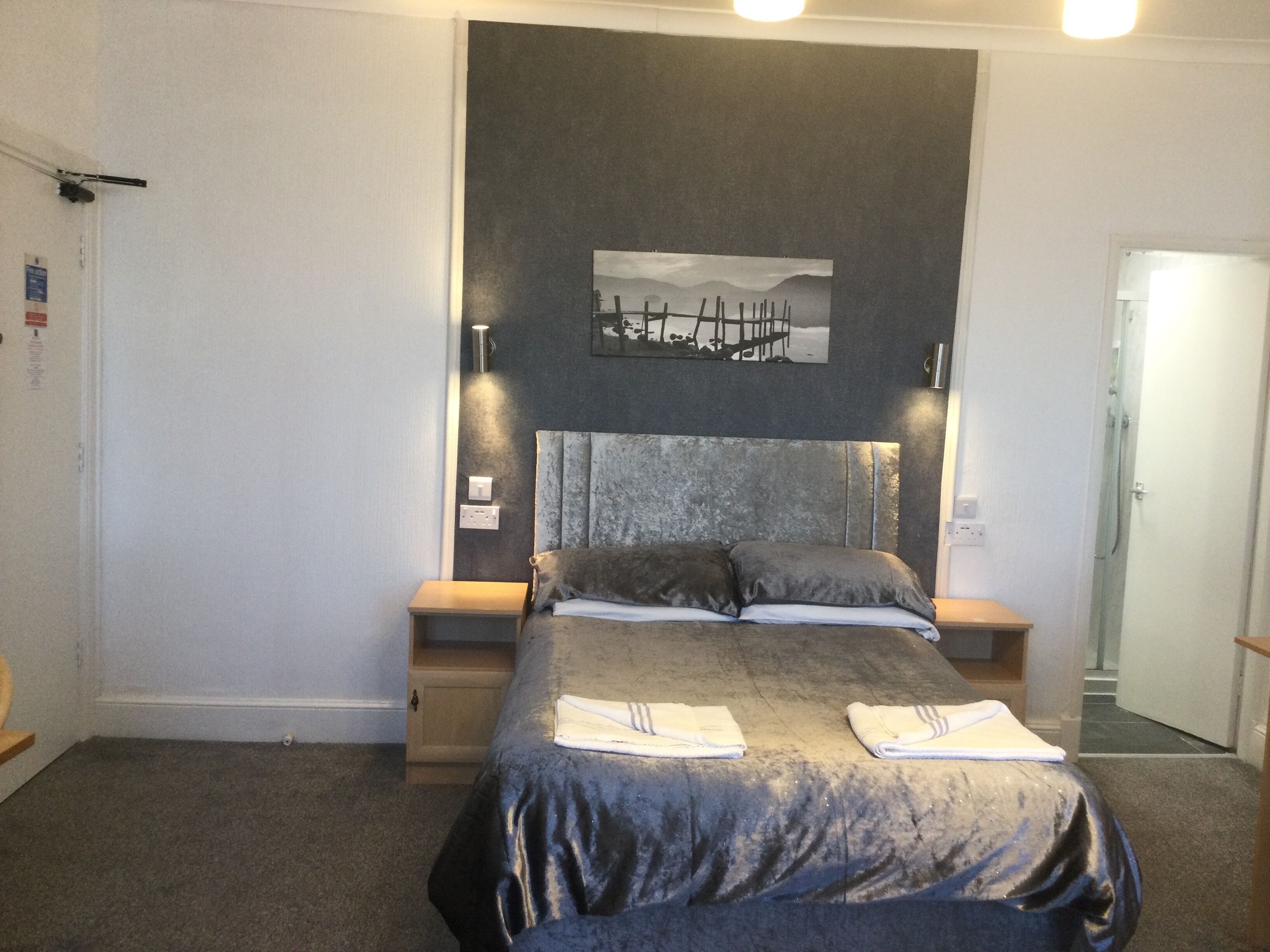 Photo - THE TREVONE, Llandudno