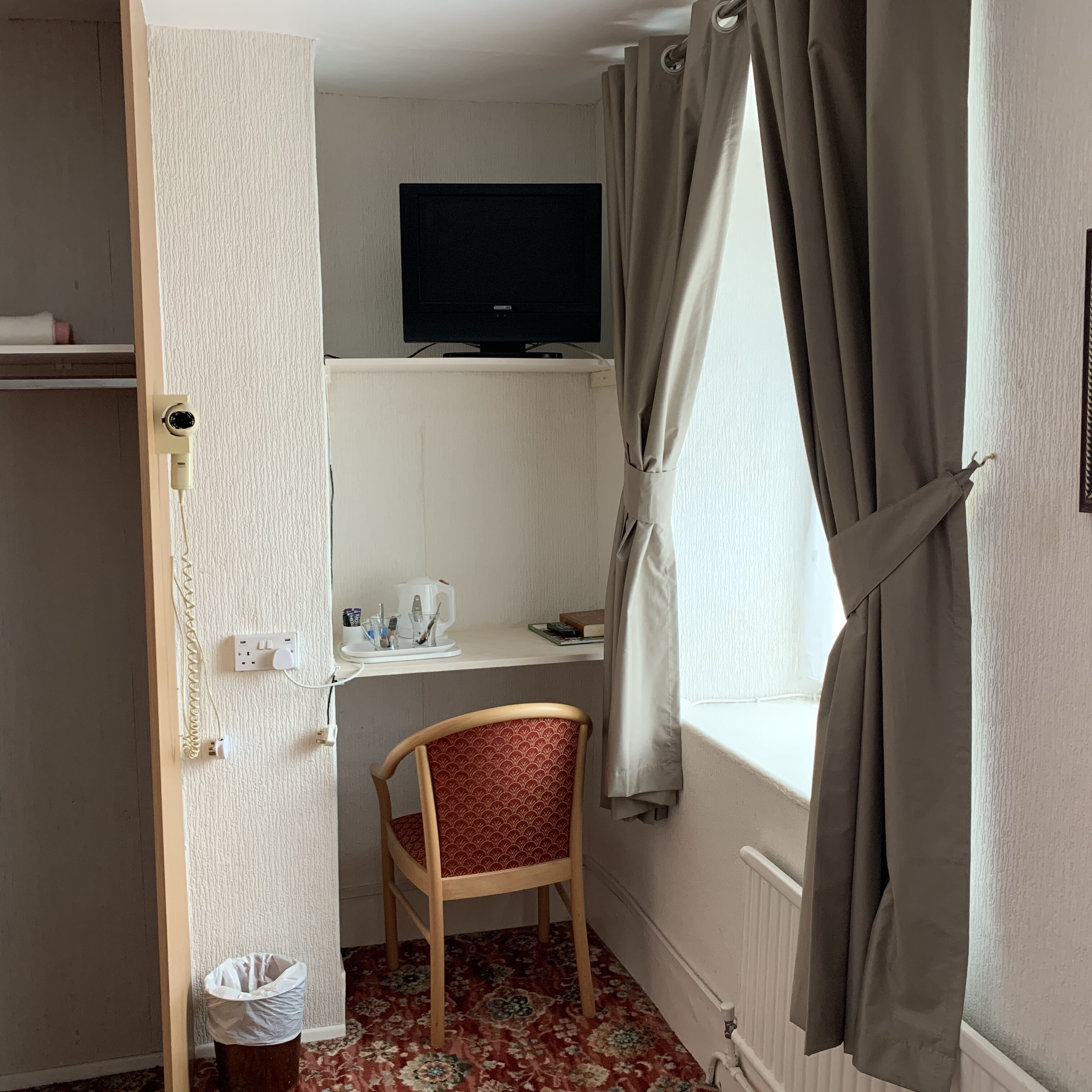 Photo - THE TREVONE, Llandudno