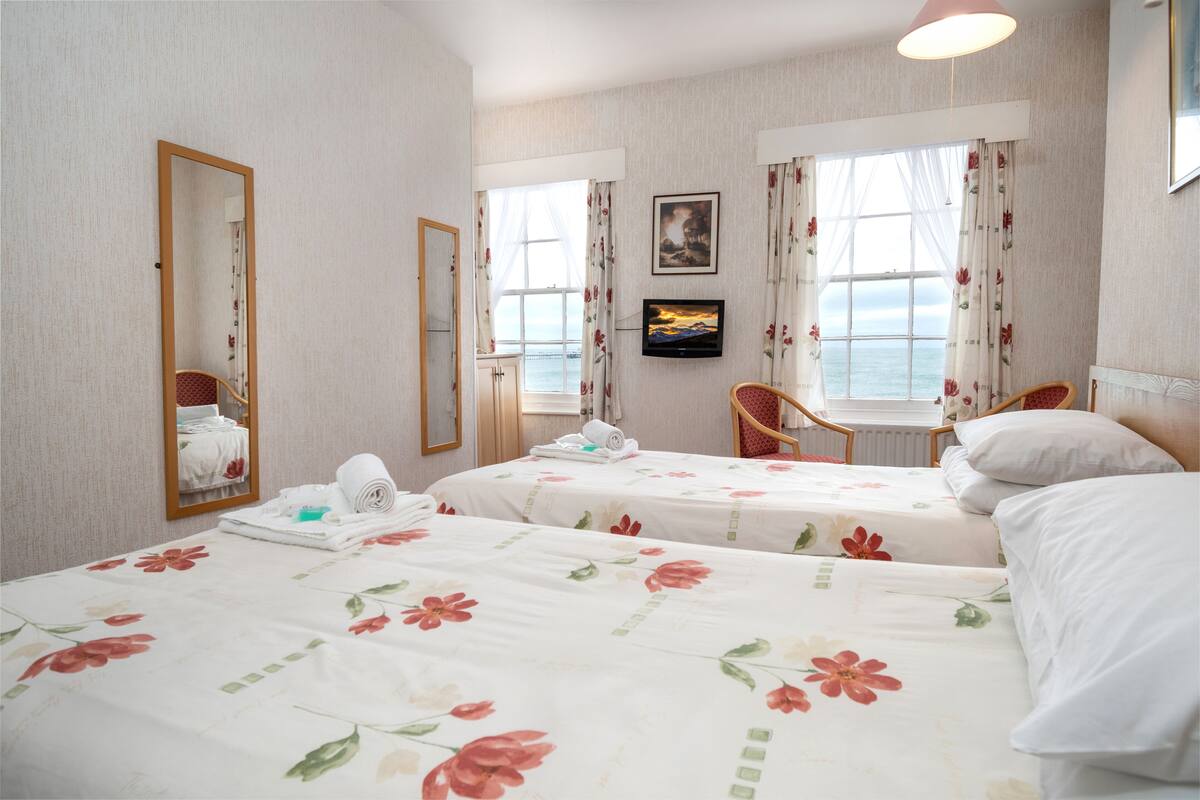Sea View Twin Room