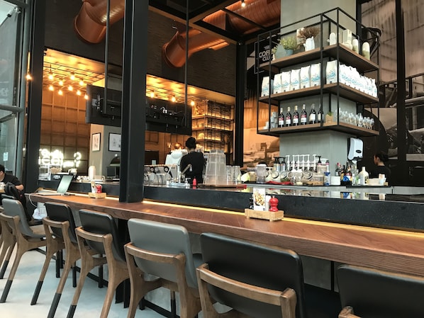 Coffee shop