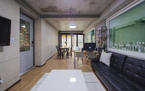 Interior - KW Hongdae Line Hostel (Seoul)