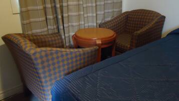 ๋ฃธ, ํธ์ฌ์ด์ฆ์นจ๋ 1๊ฐ | 1 ๊ฐ์ ์นจ์ค, ์ฑ
์, ๋ฌด๋ฃ WiFi